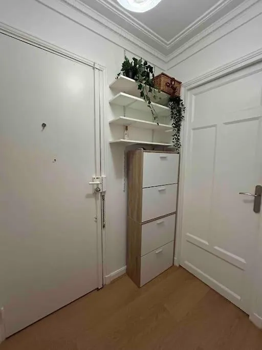 Your Parisian Home 10 Min Walk From Eiffel Tower