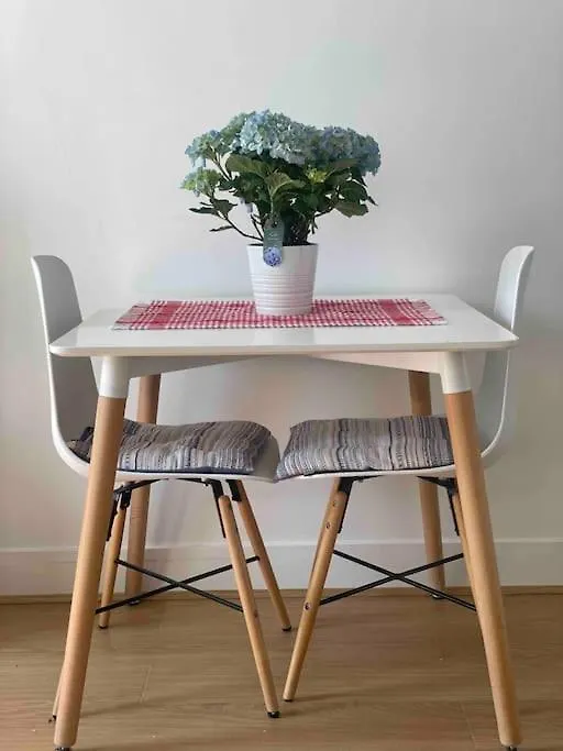 Your Parisian Home 10 Min Walk From Eiffel Tower 0*, Paris